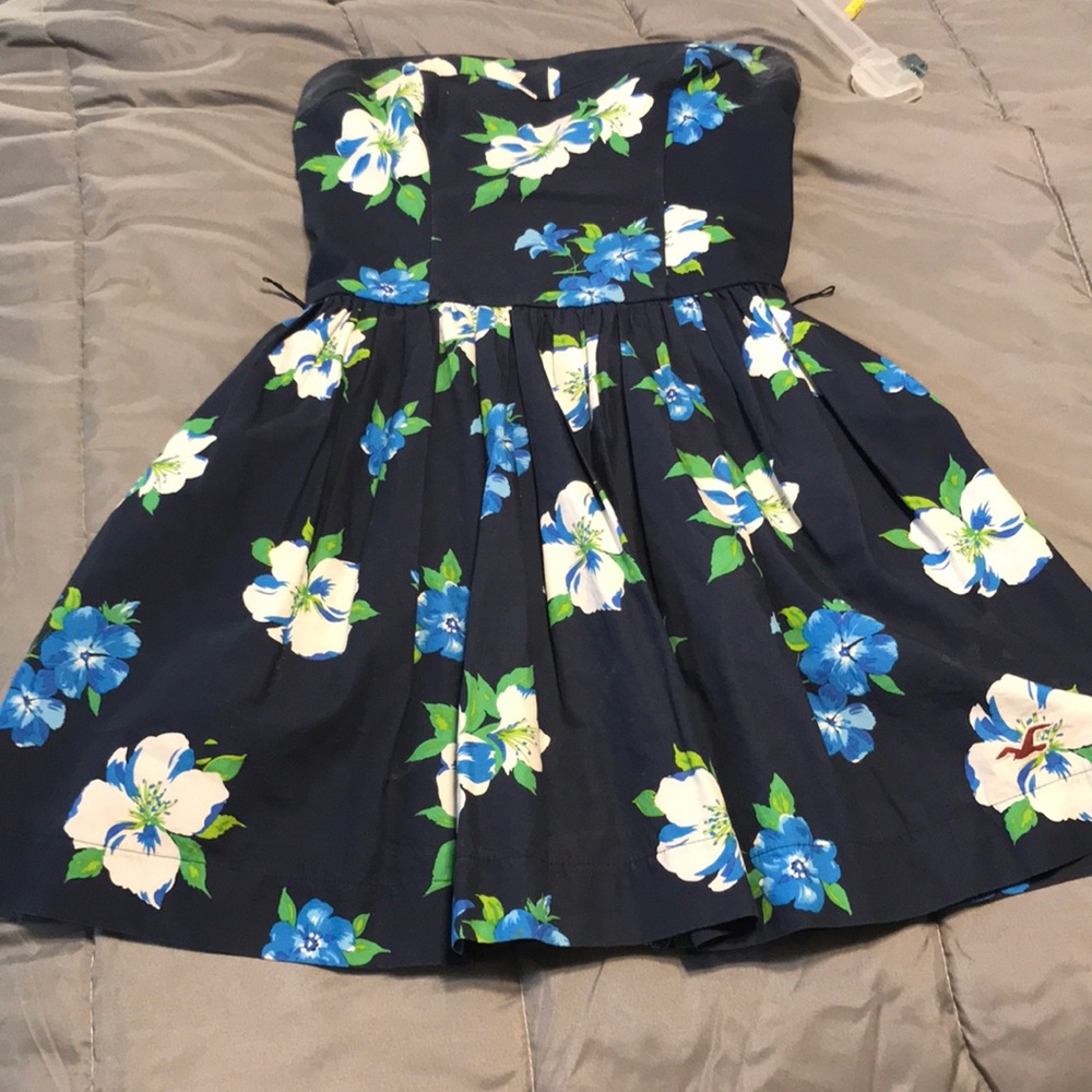 Strapless Hollister dress